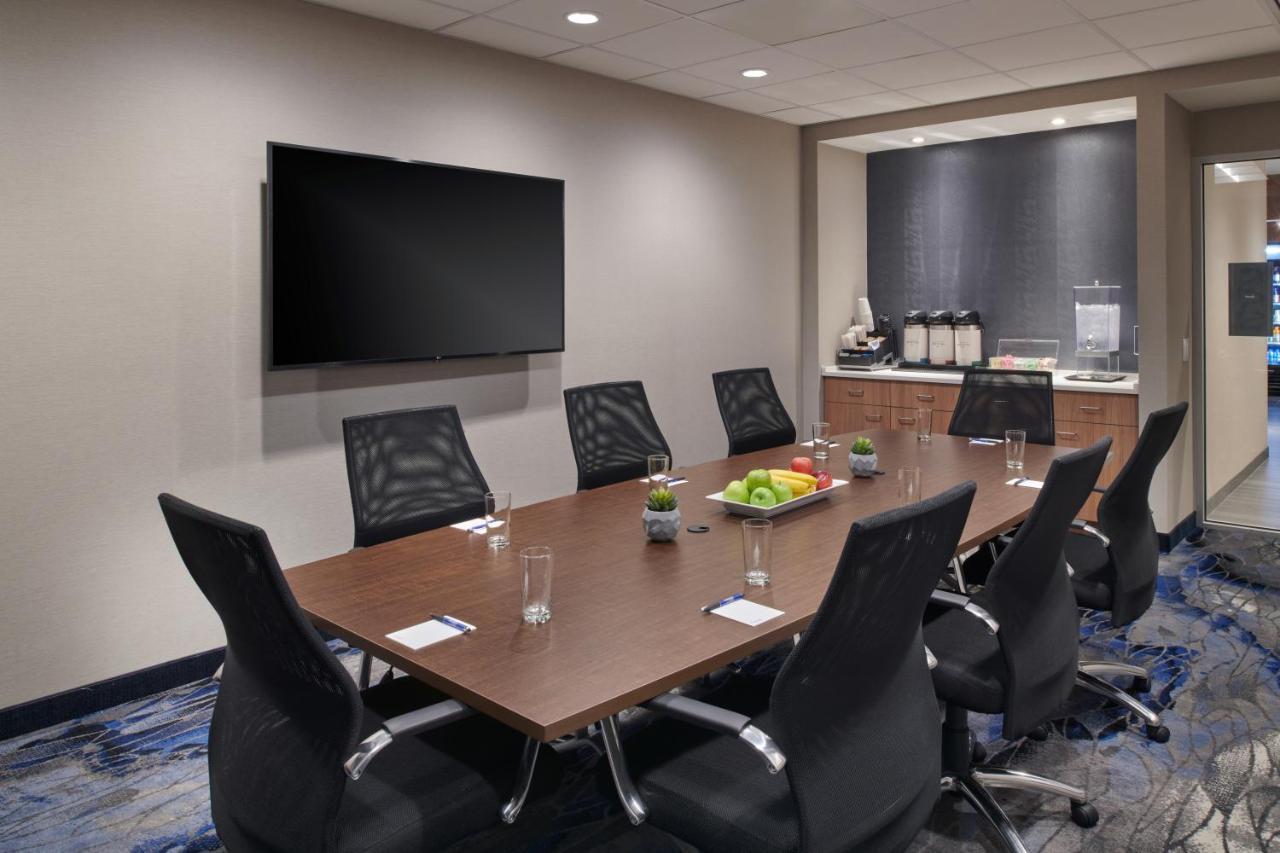 דס פליינס Fairfield Inn & Suites By Marriott Chicago O'Hare מראה חיצוני תמונה