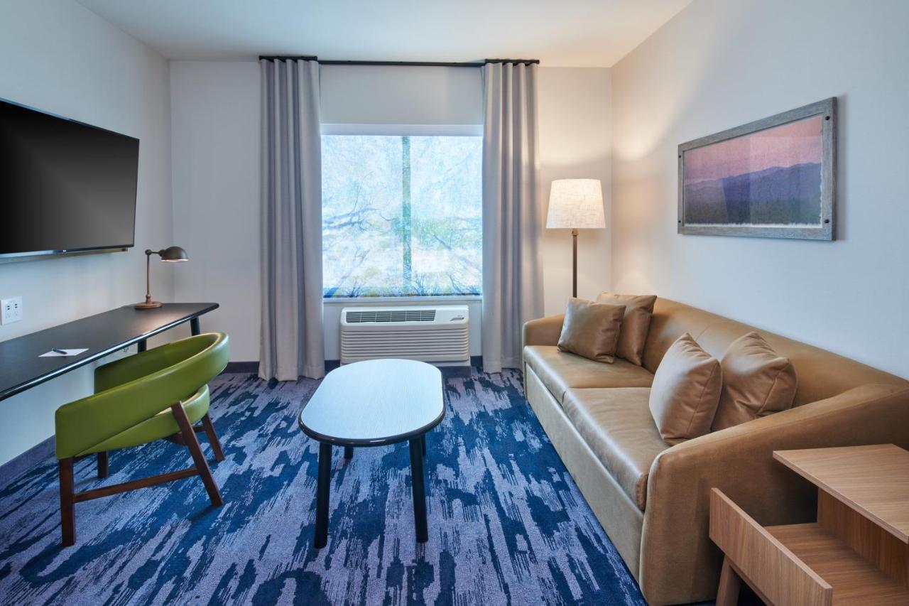 דס פליינס Fairfield Inn & Suites By Marriott Chicago O'Hare מראה חיצוני תמונה