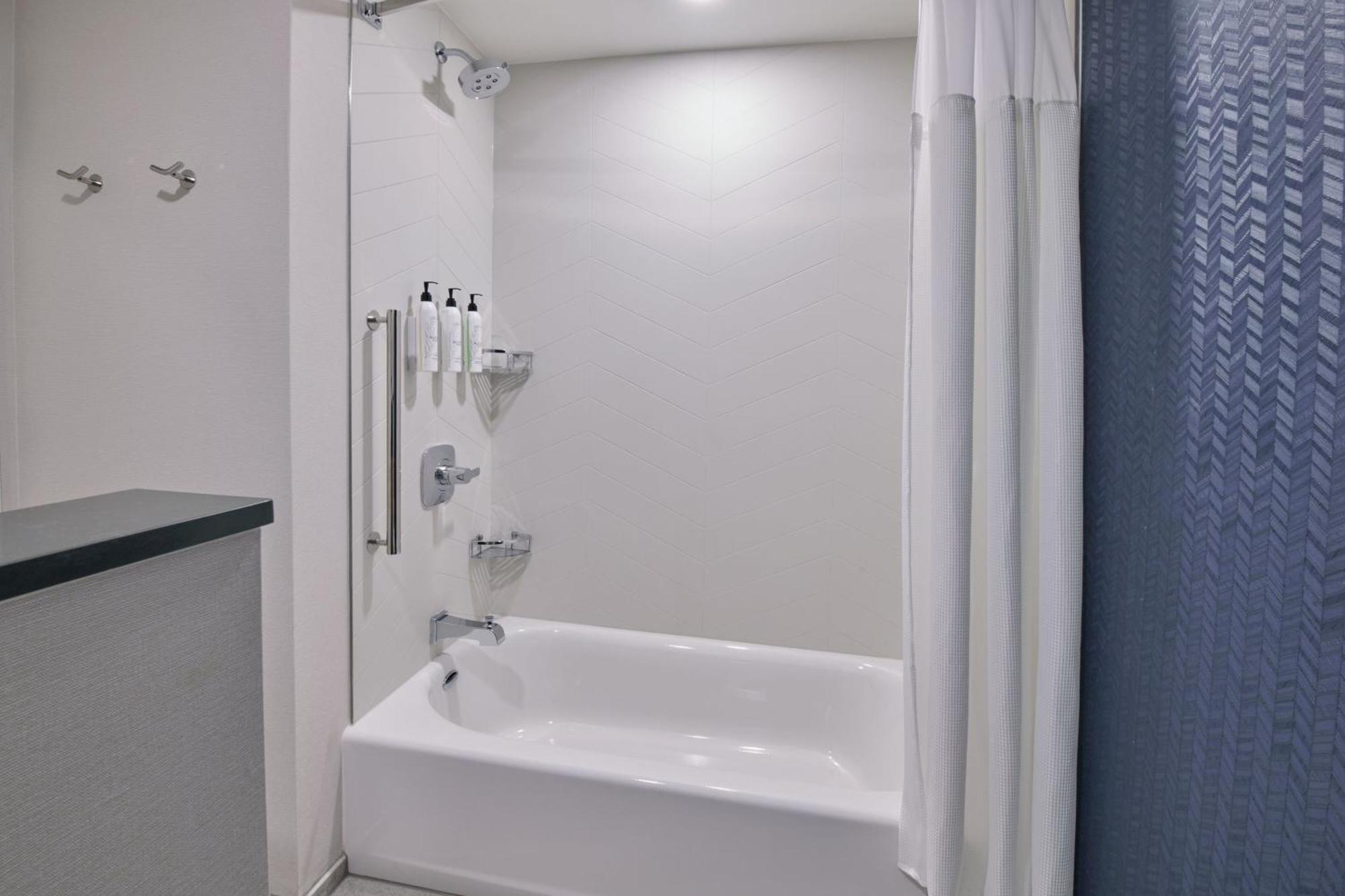 דס פליינס Fairfield Inn & Suites By Marriott Chicago O'Hare מראה חיצוני תמונה